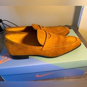 Tod’s men’s loafers size 11 US